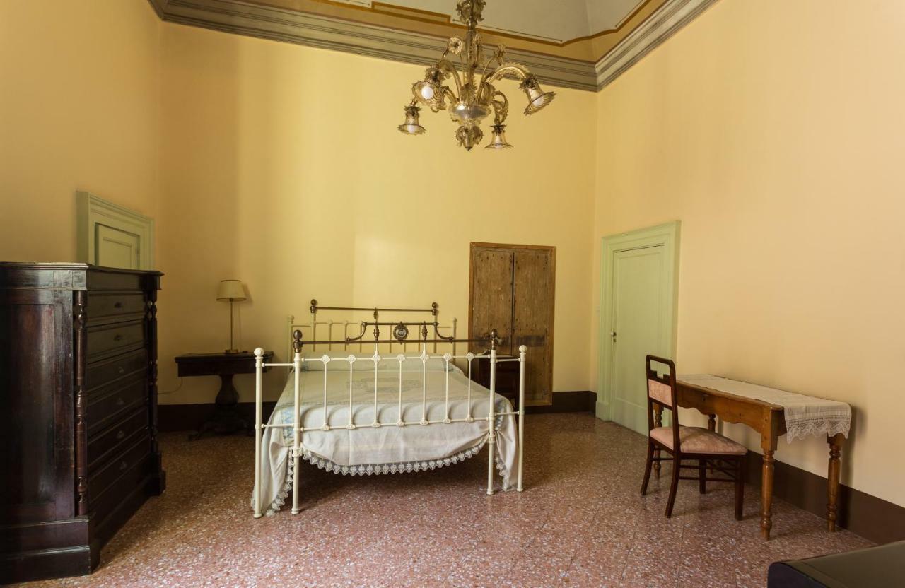 Palazzo Leuzzi B&B Galatone Eksteriør bilde