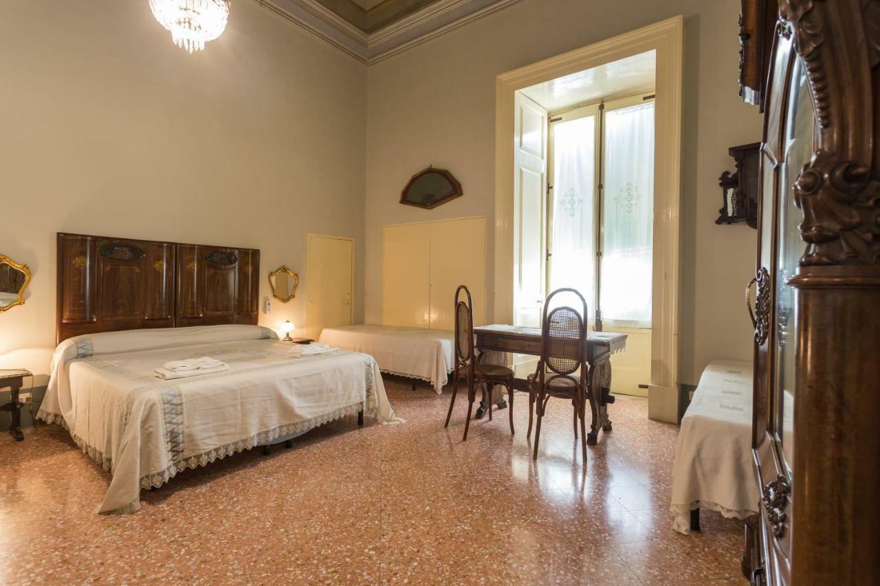 Palazzo Leuzzi B&B Galatone Eksteriør bilde