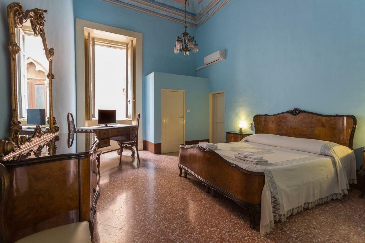 Palazzo Leuzzi B&B Galatone Eksteriør bilde